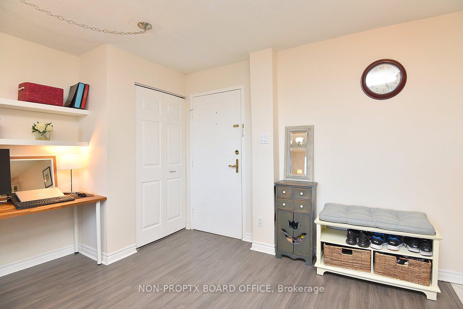2 Bedrooms Condo at 893 Concession,  Hamilton For sale