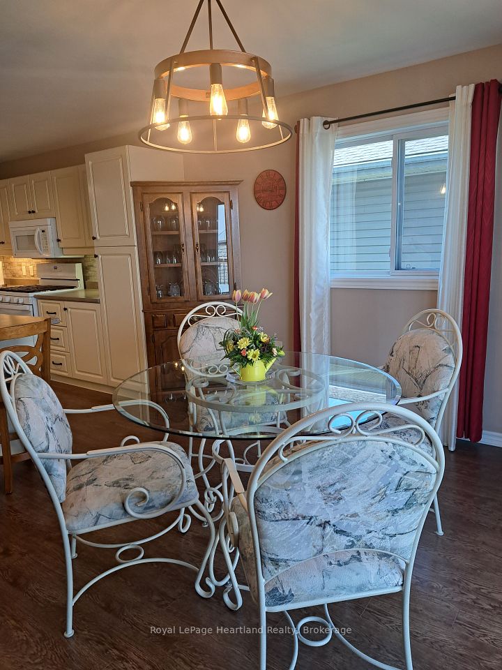 460 Richard Crescent, Strathroy-Caradoc, ON N7G 3P4