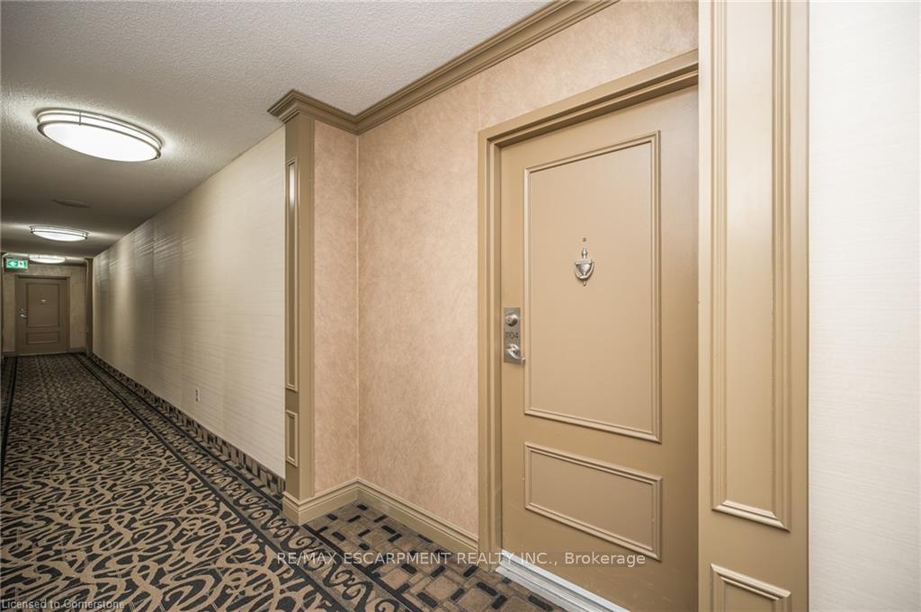 3 Bedrooms Condo at 301 FRANCES,  Hamilton For sale