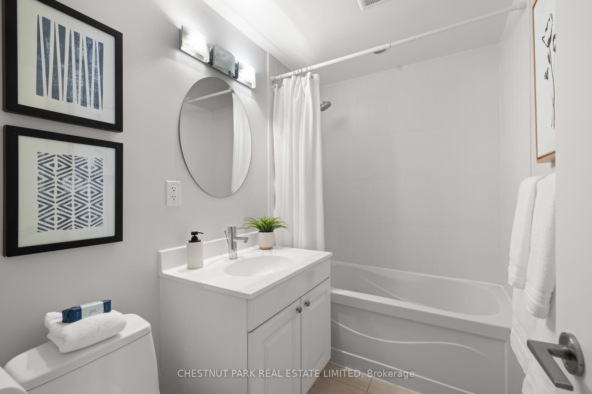 2 Bedrooms Co-op at 2603 Bathurst, Toronto For sale