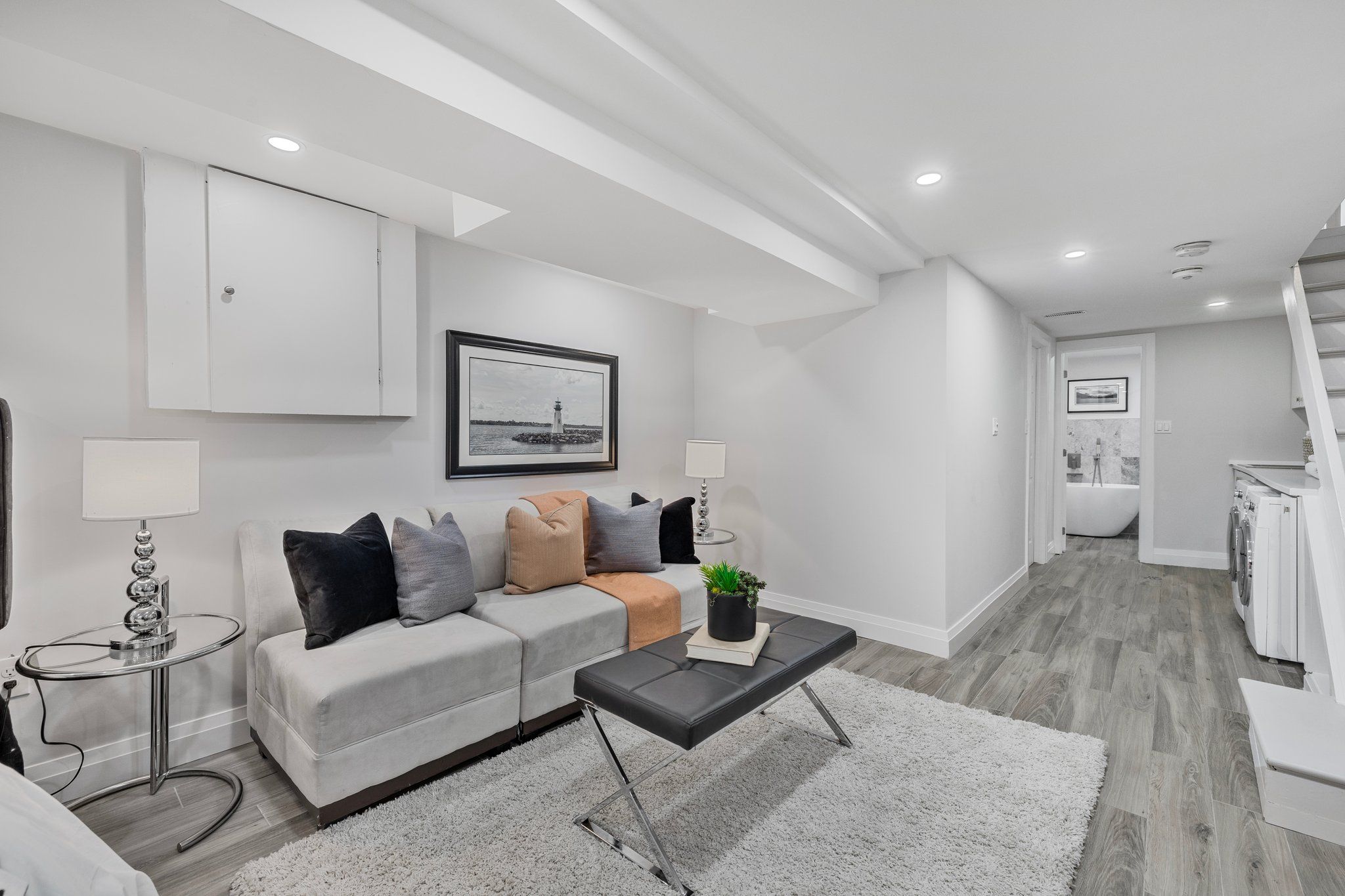 407 Kingswood Road