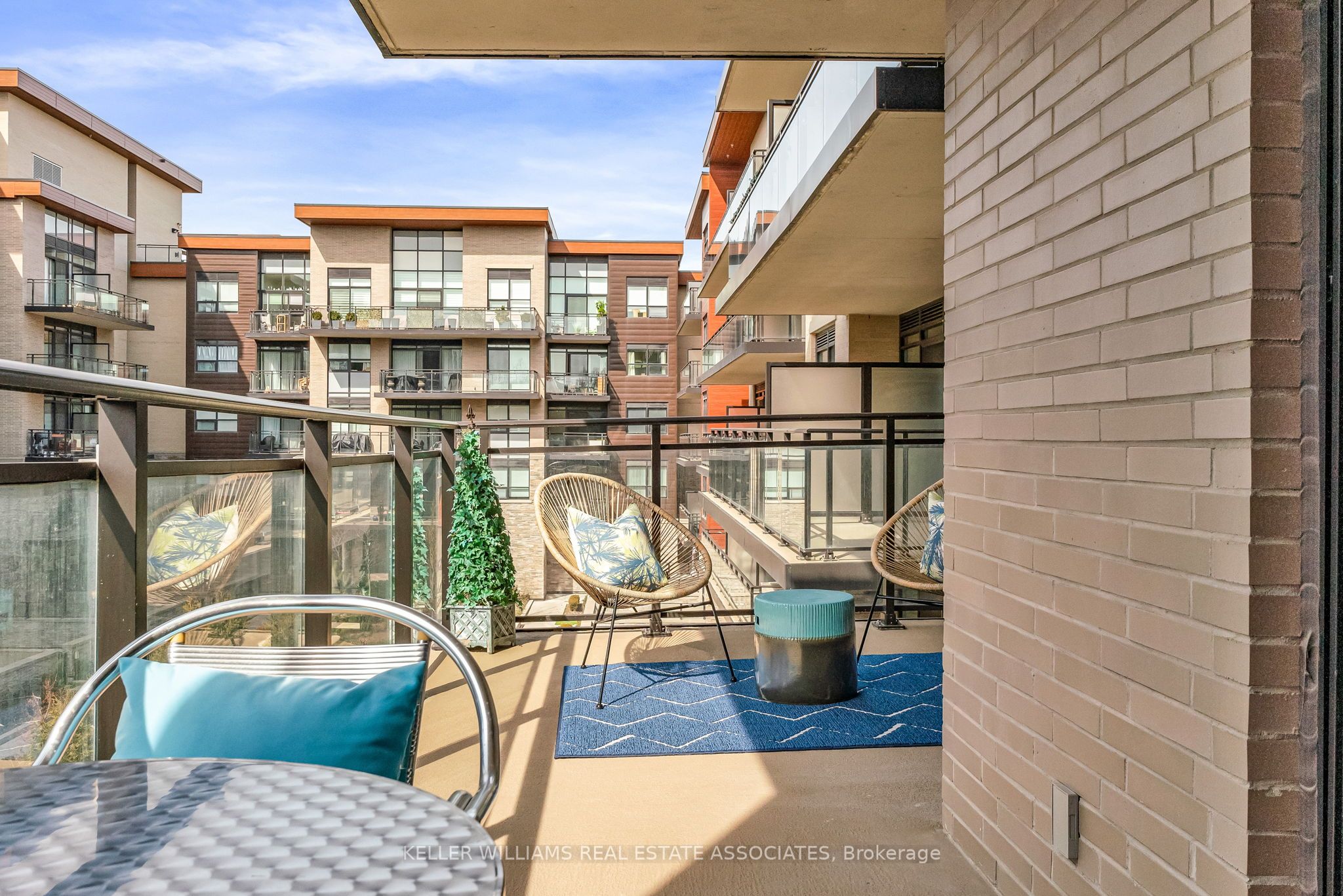 1575 Lakeshore Road W, #231