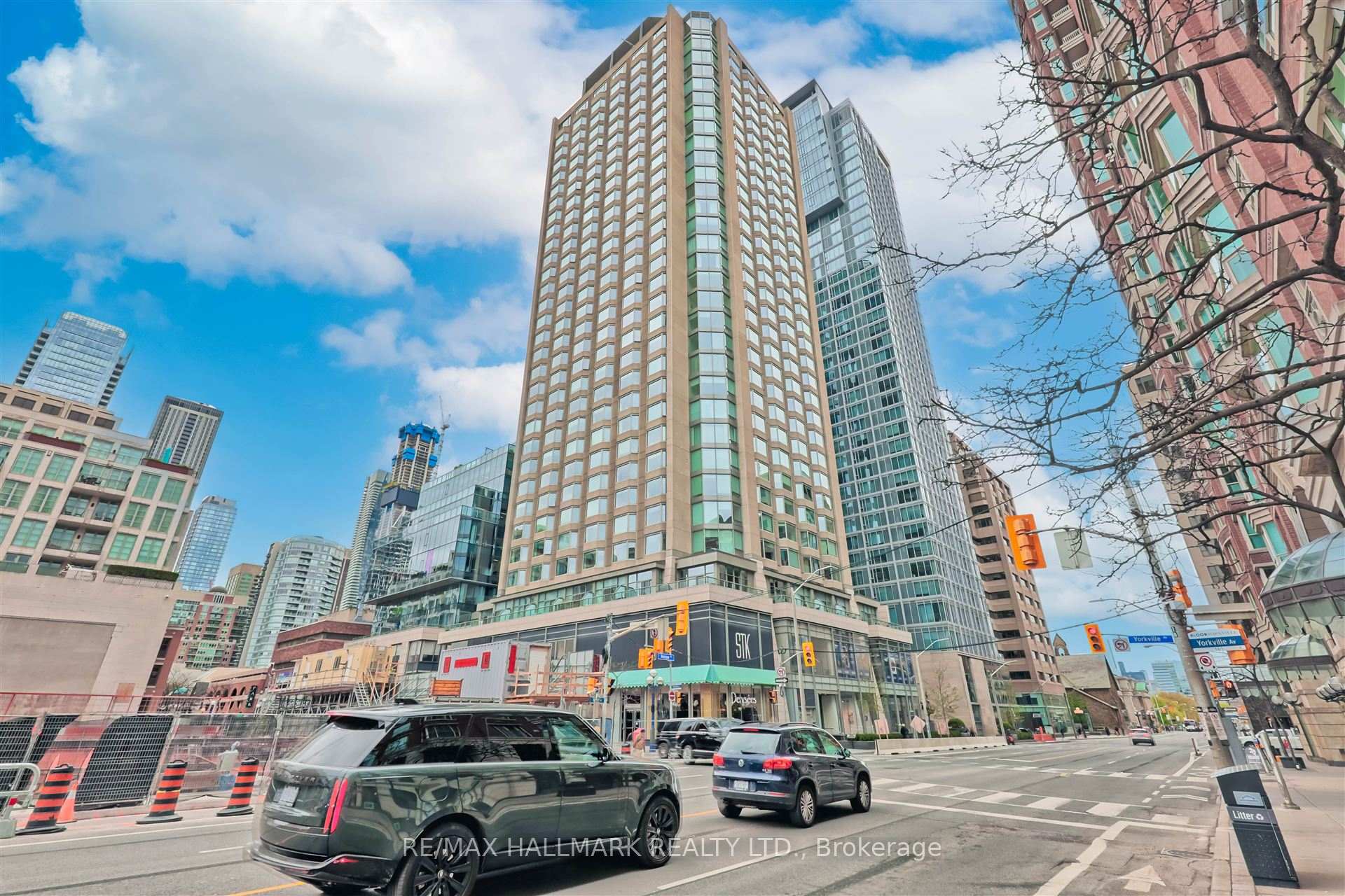 1 Bedroom Condo at 155 Yorkville, Toronto For sale