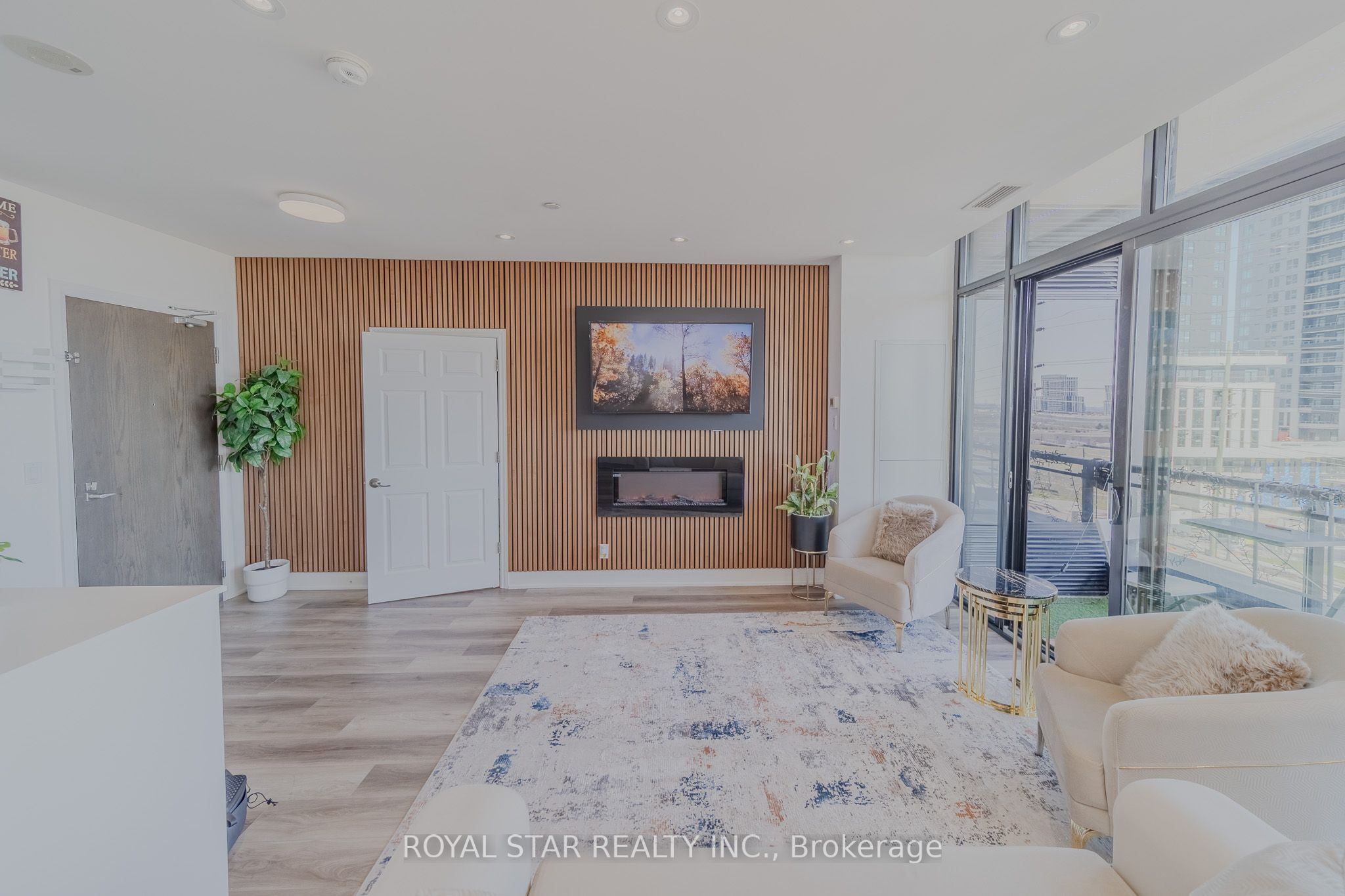 2900 Highway 7, #511
