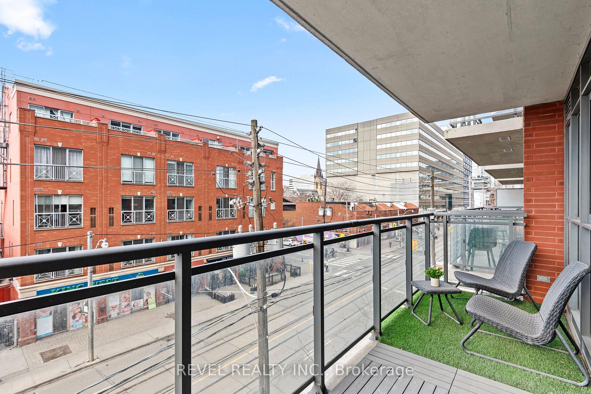 2 Bedrooms Condo at 78 Tecumseth, Toronto For sale