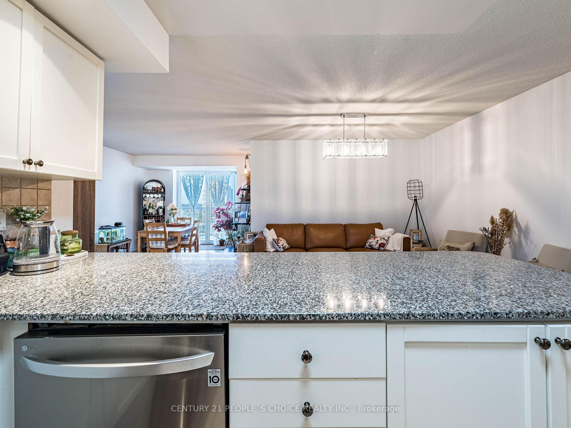 3 Bedrooms Condo at 5233 Dundas, Toronto For sale