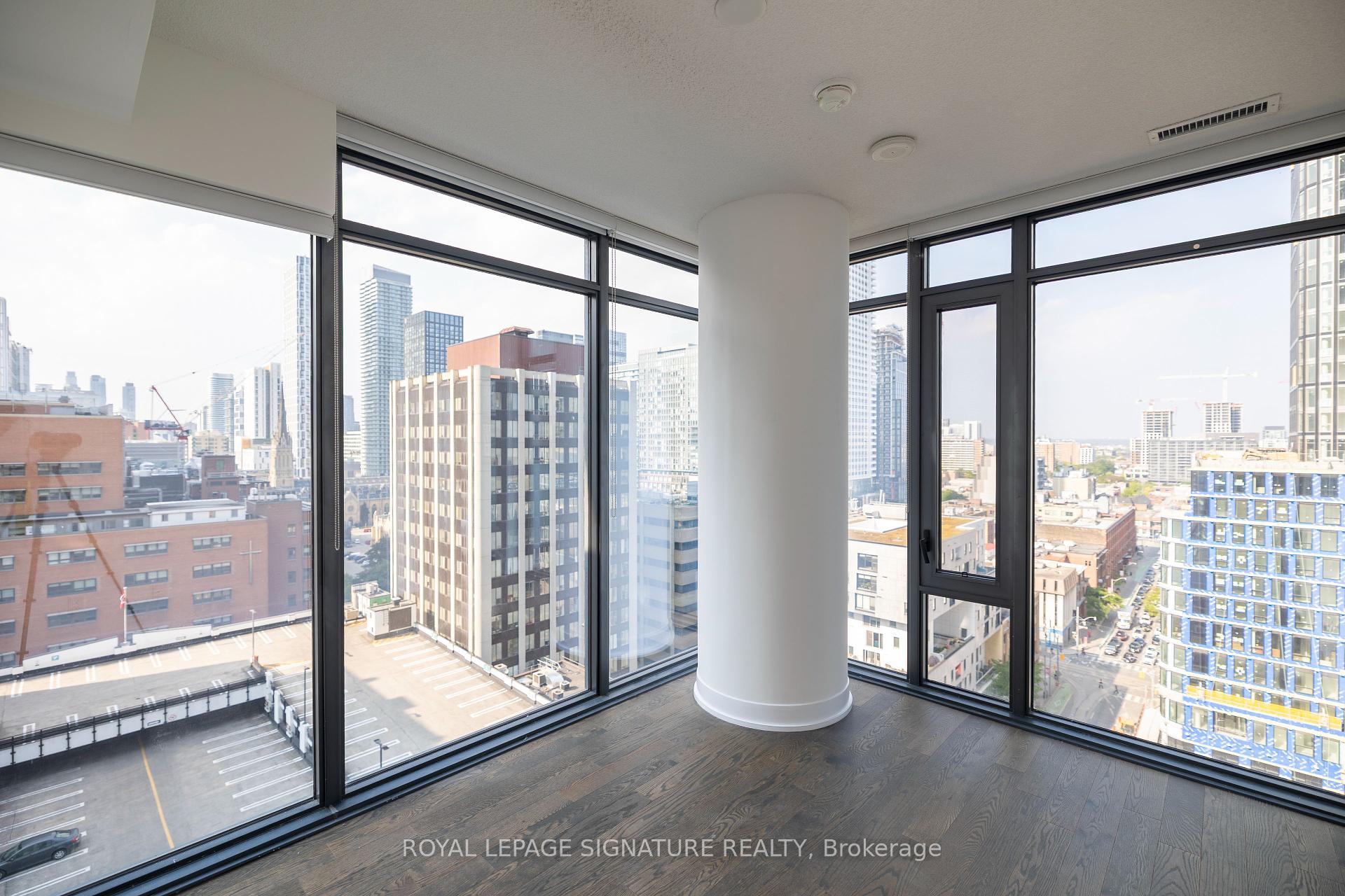 2 Bedrooms Condo at 25 Richmond, Toronto For sale