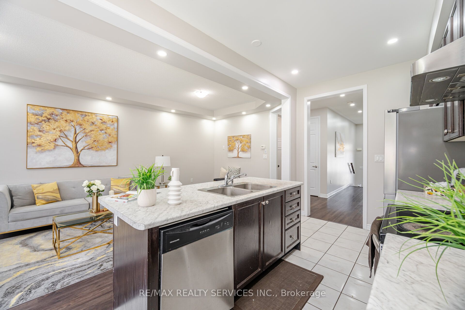 27 Phyllis Drive