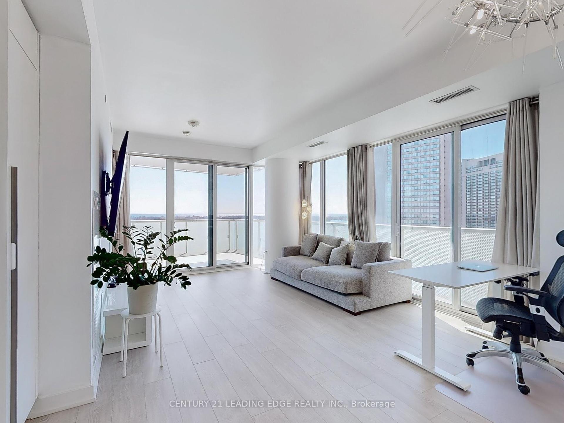 1 Bedroom Condo at 15 Queens,  Toronto For sale