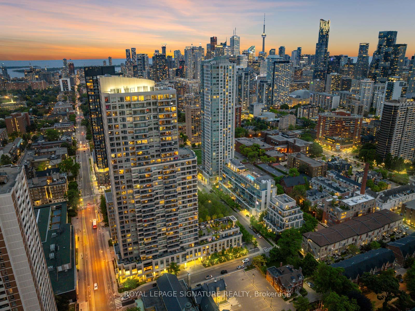 3 Bedrooms Condo at 500 Sherbourne, Toronto For sale