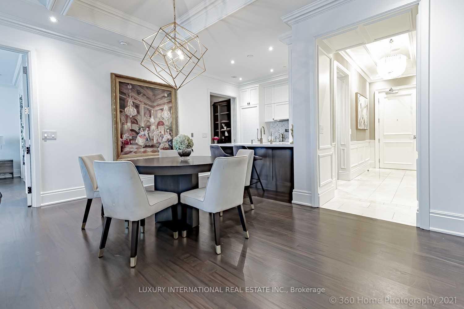 2 Bedrooms Condo at 311 Bay,  Toronto For sale