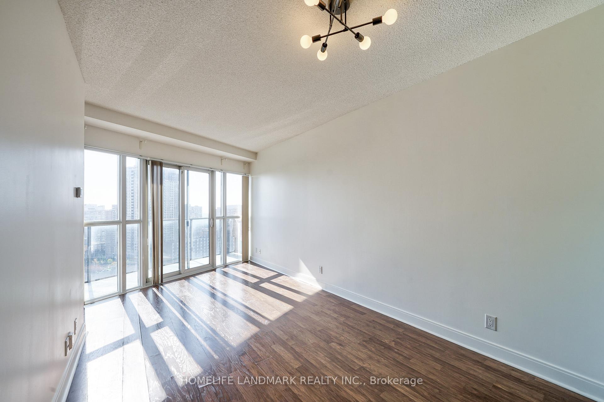 1 Bedroom Condo at 60 Absolute,  Mississauga For sale