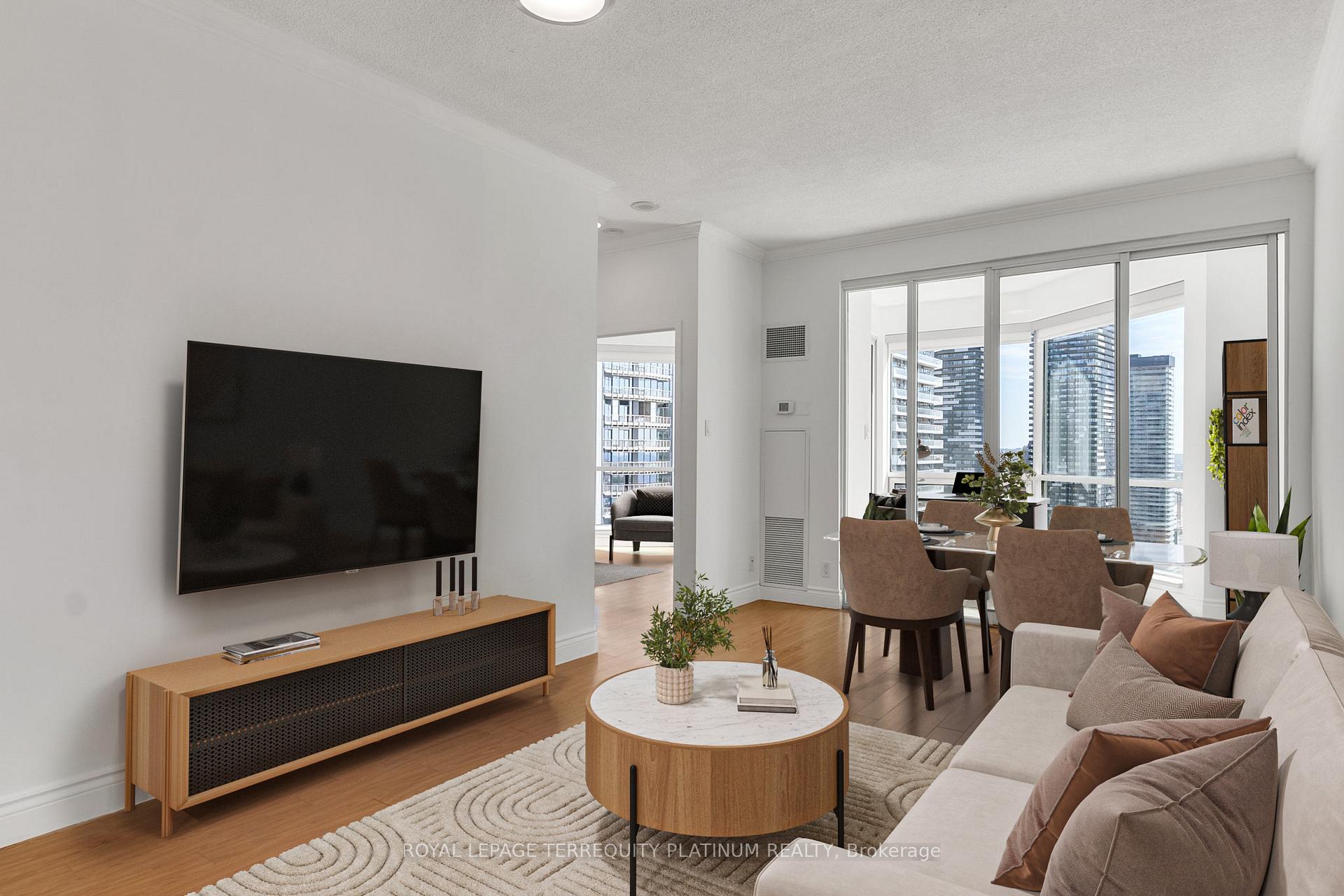 2 Bedrooms Condo at 10 Yonge, Toronto For sale