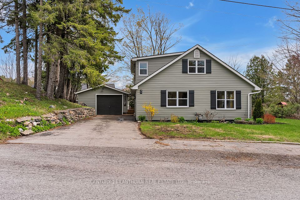 93 Young Street, Brighton, ON K0K 1H0