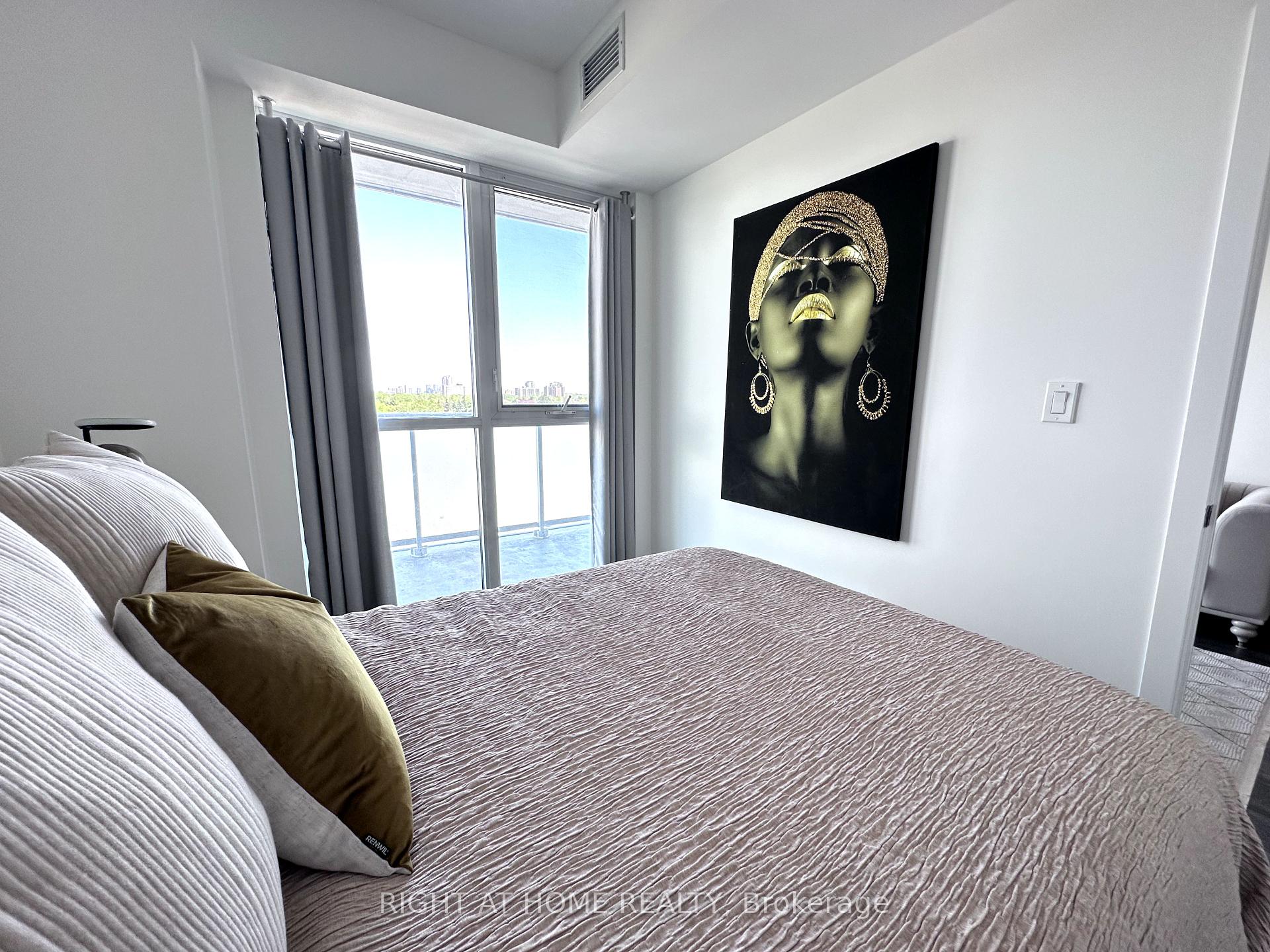 2 Bedrooms Condo at 188 Fairview Mall, Toronto For sale