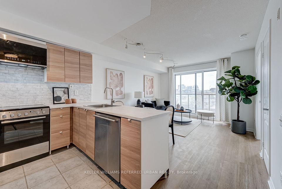140 Bathurst