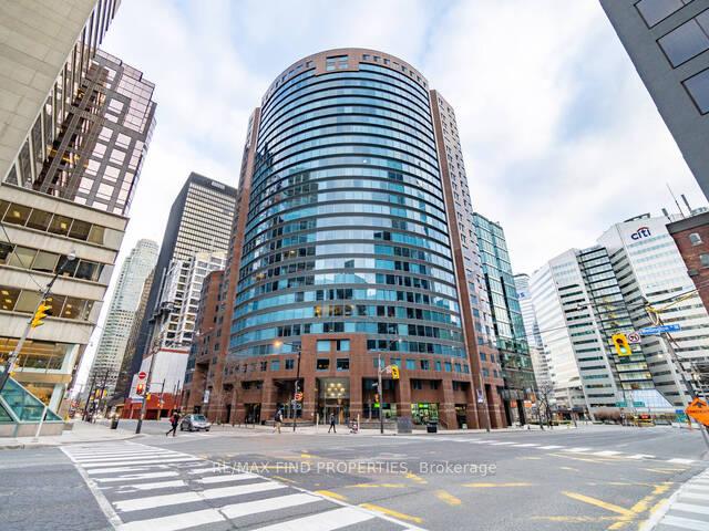2 Bedrooms Condo at 33 University, Toronto For sale