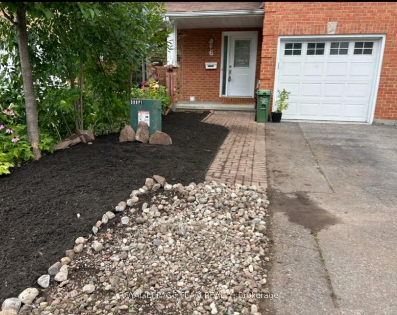 6 Royal Oak Court, HuntClubSouthKeysandArea, ON K1T 3N9