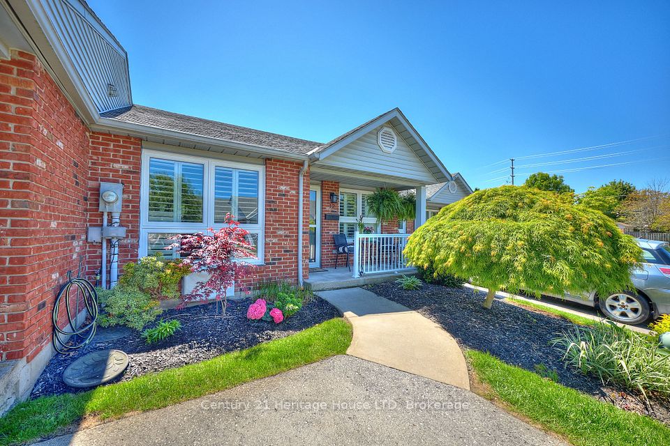 #12 - 226 Vansickle Road, St. Catharines, ON L2S 2S7