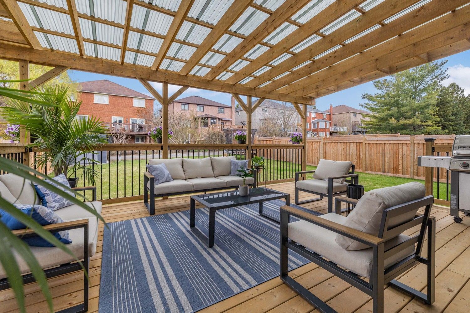 75 Bethpage Crescent