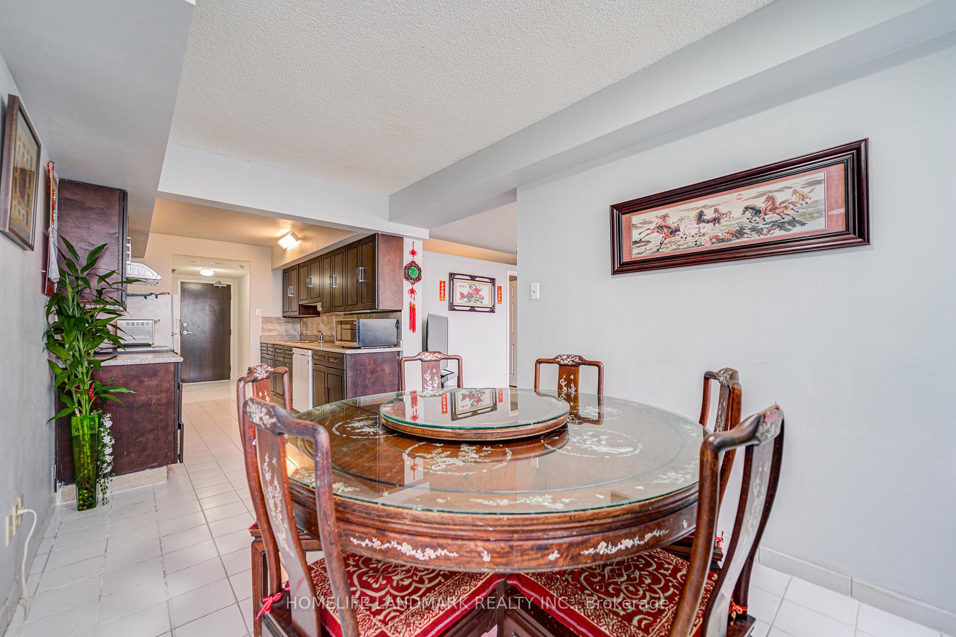 3 Bedrooms Condo at 4725 Sheppard, Toronto For sale