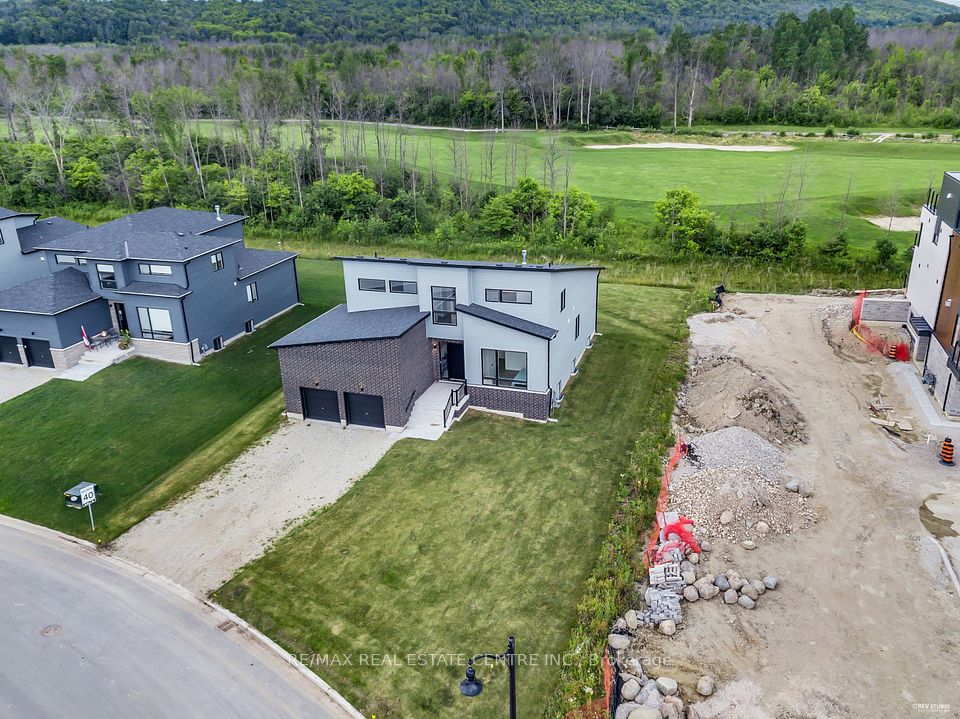 119 Sladden Court, Blue Mountains, ON N0H 2P0