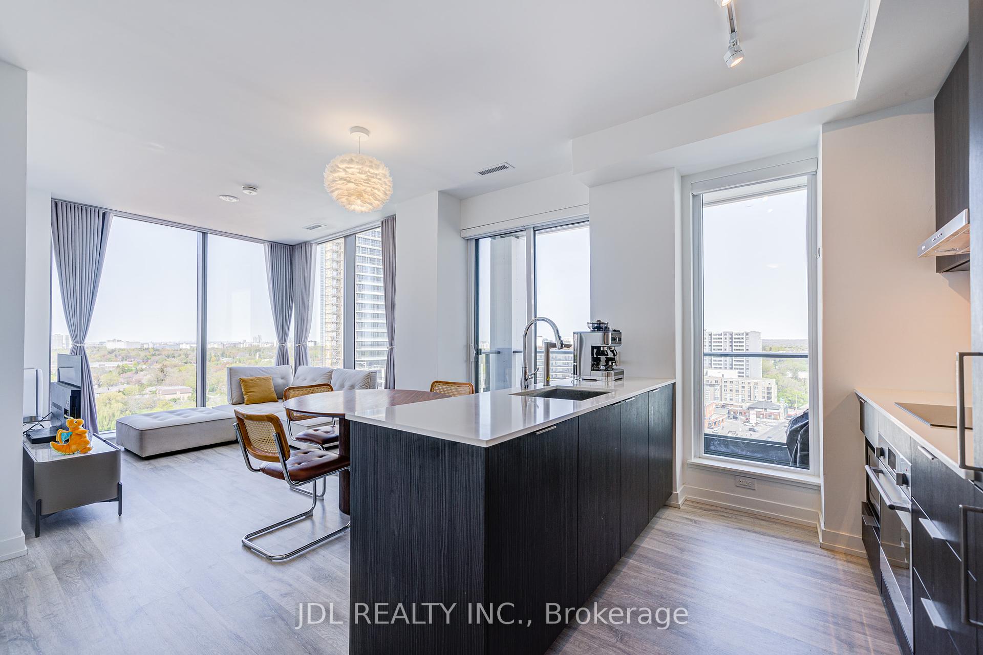 2 Bedrooms Condo at 8 Olympic Garden, Toronto For sale