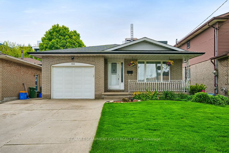133 East 8th Street, Hamilton, ON L9A 4Y7