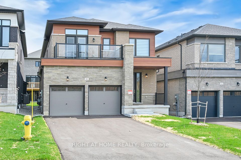 11 Calypso Avenue, Springwater, ON L9X 2E1
