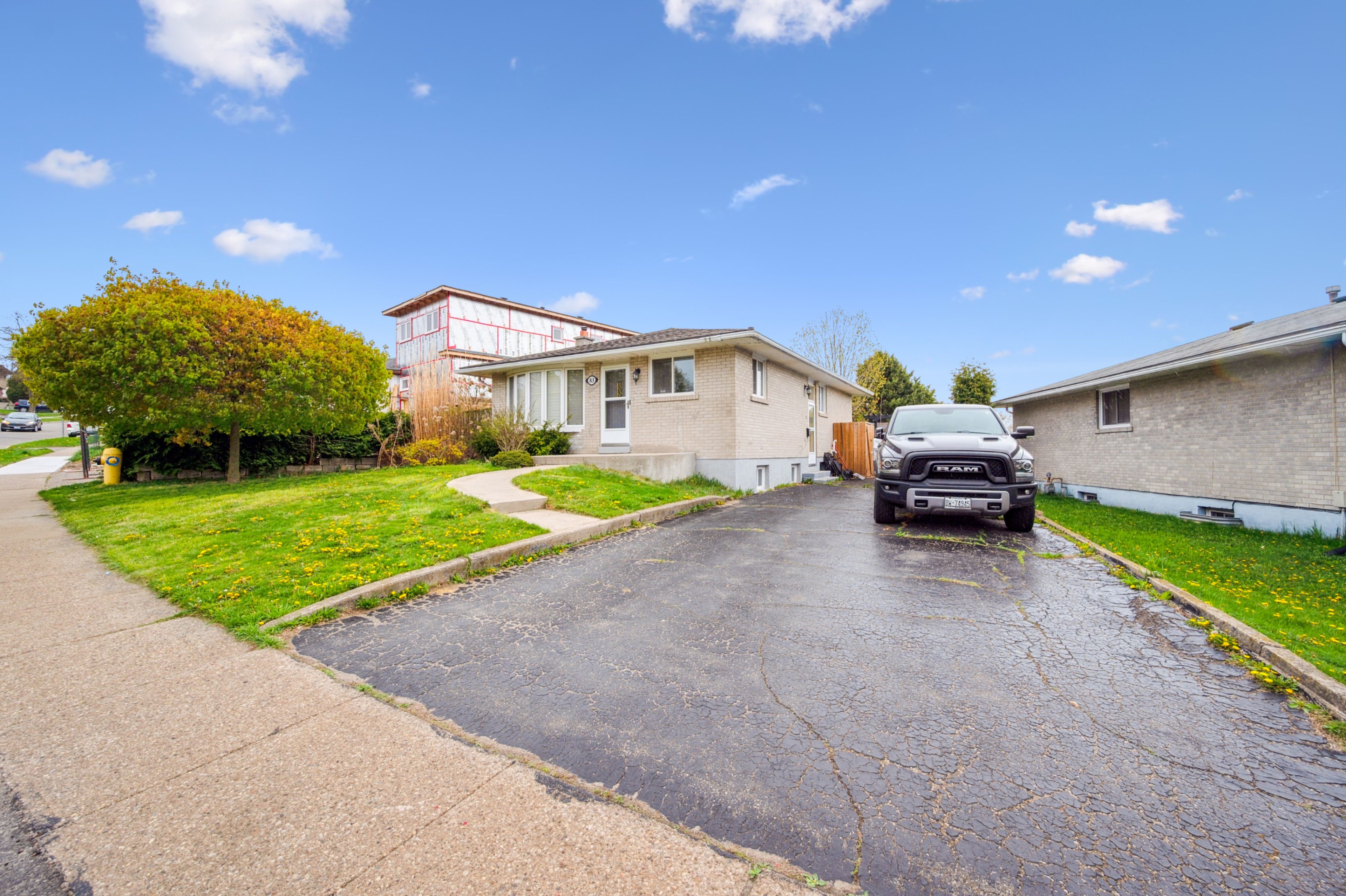 83 Scott Road