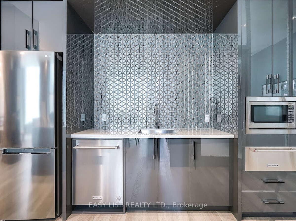 3 Bedrooms Condo at 250 Lawrence, Toronto For sale
