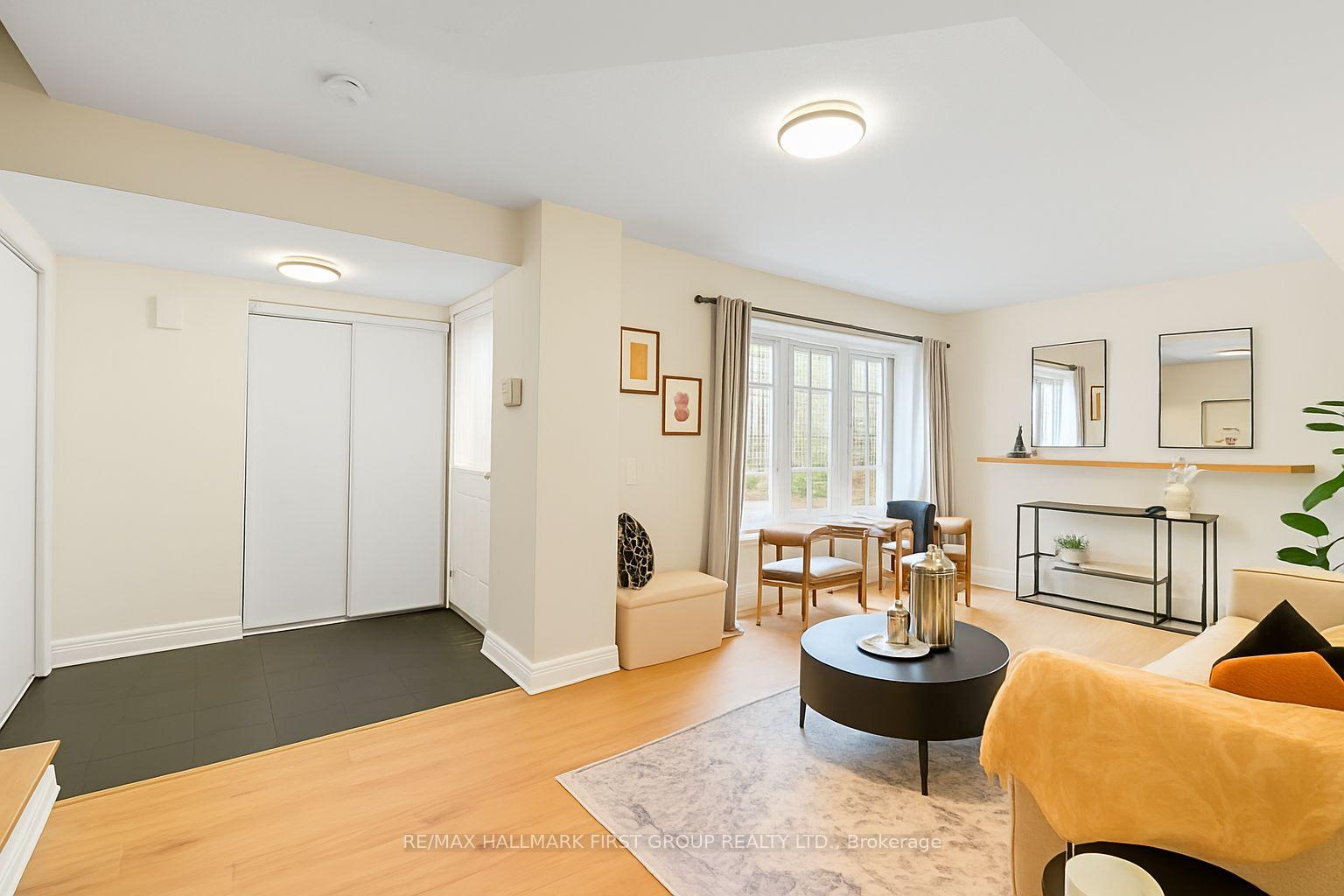 3 Bedrooms Condo at 262 St. Helen’s, Toronto For sale