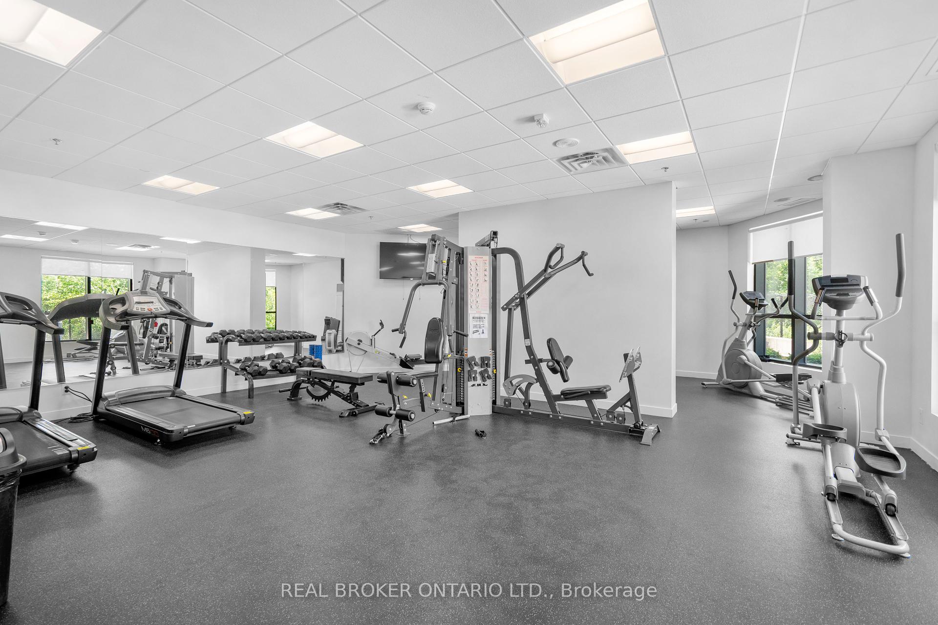 2 Bedrooms Condo at 840 Queen’s Plate, Toronto For sale