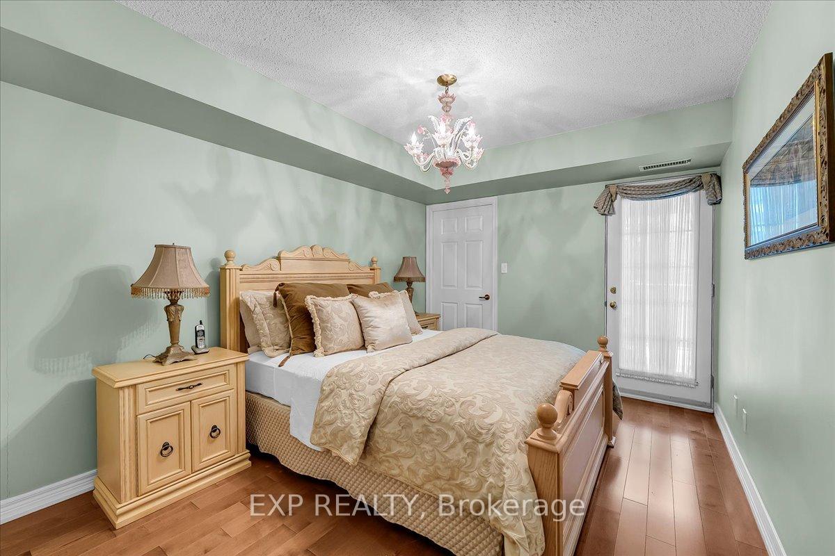 1 Bedroom Condo at 141 Woodbridge, Vaughan For sale