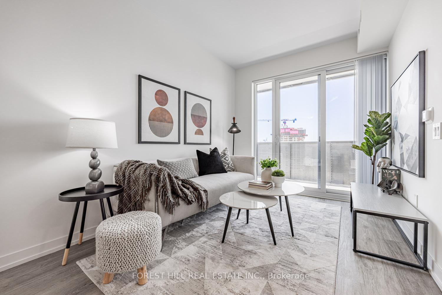 3 Bedrooms Condo at 55 Cooper, Toronto For sale