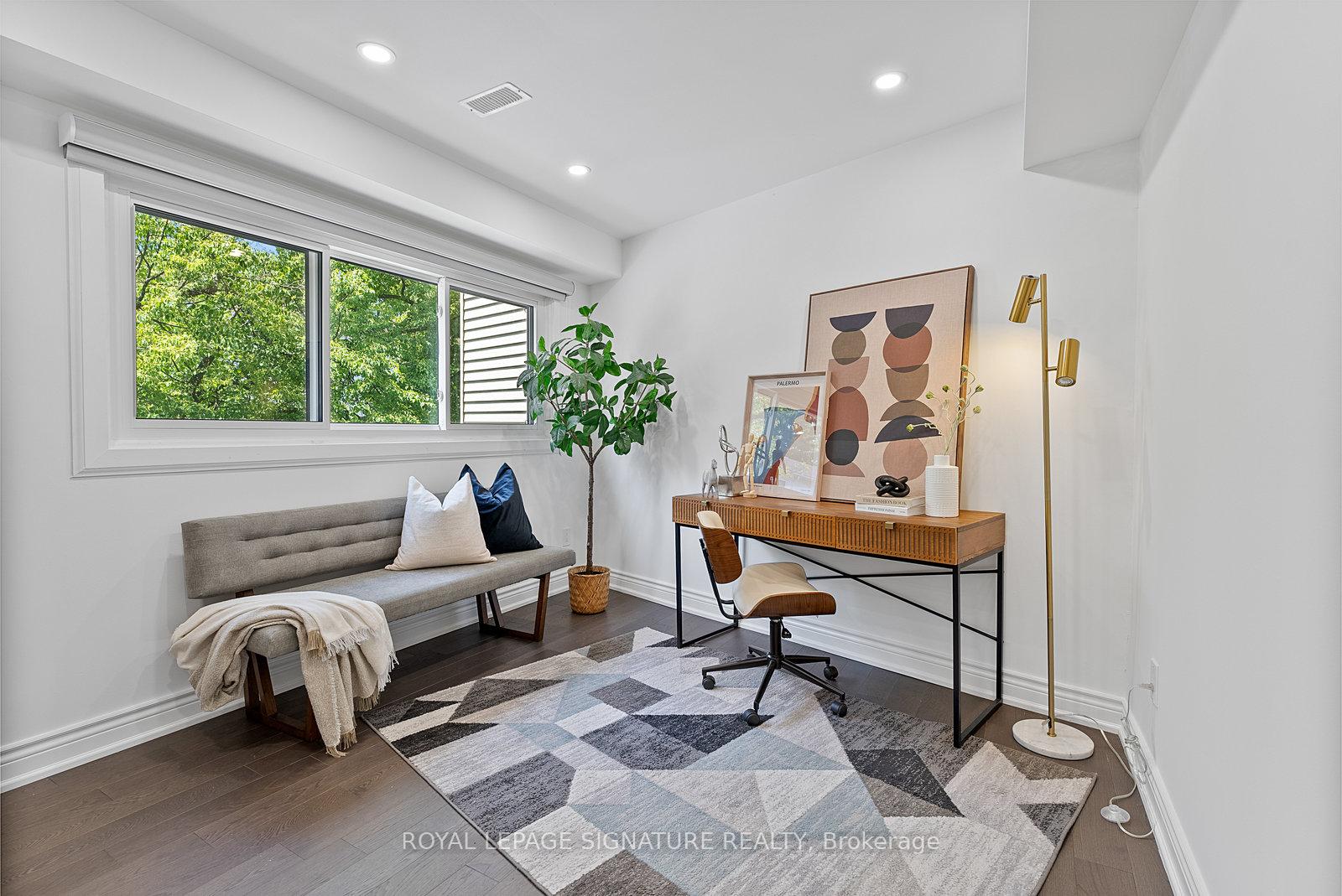 1 Bedroom Condo at 70 Jenny Wrenway, Toronto For sale