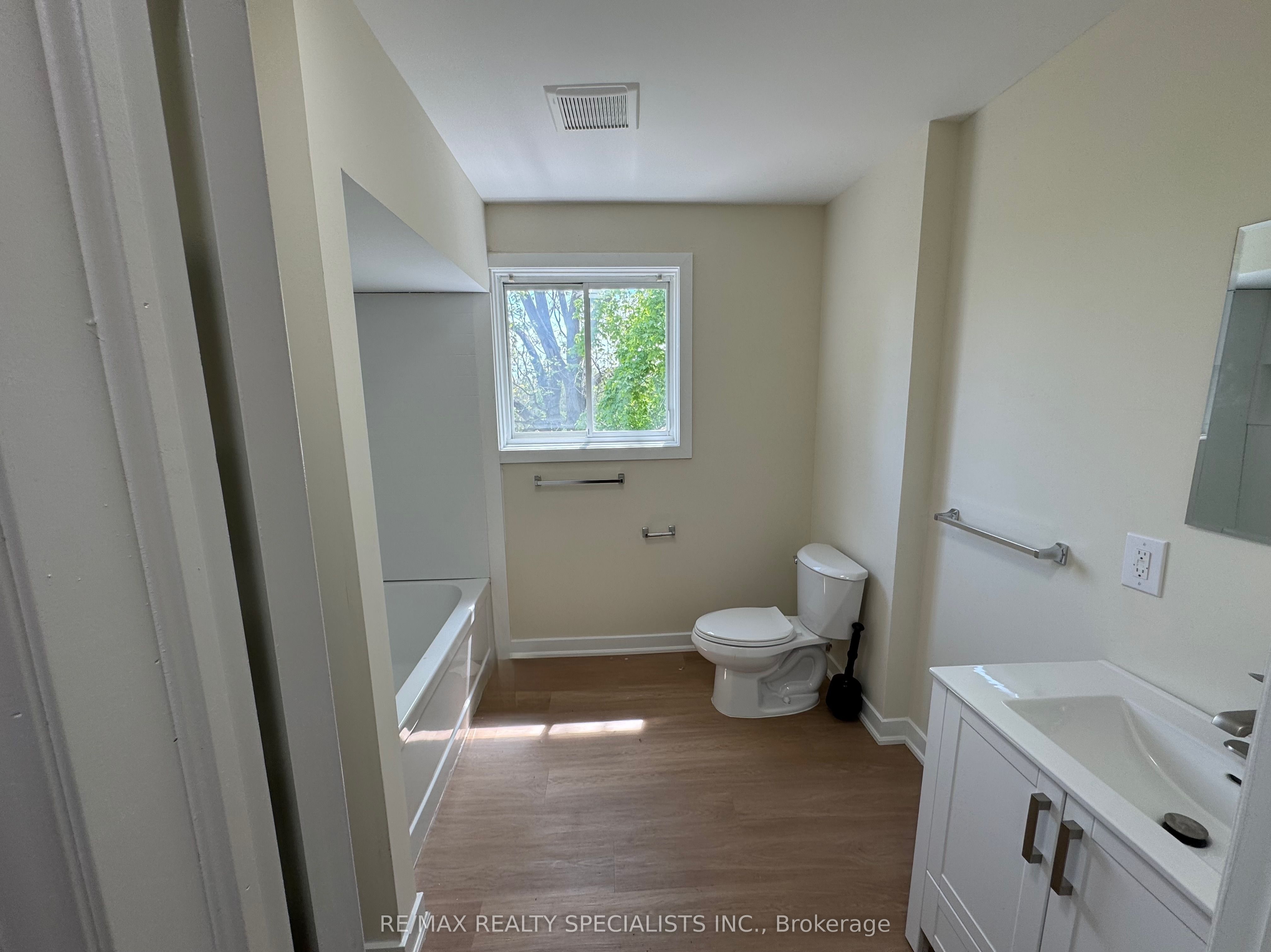 8731 Trafalgar Road