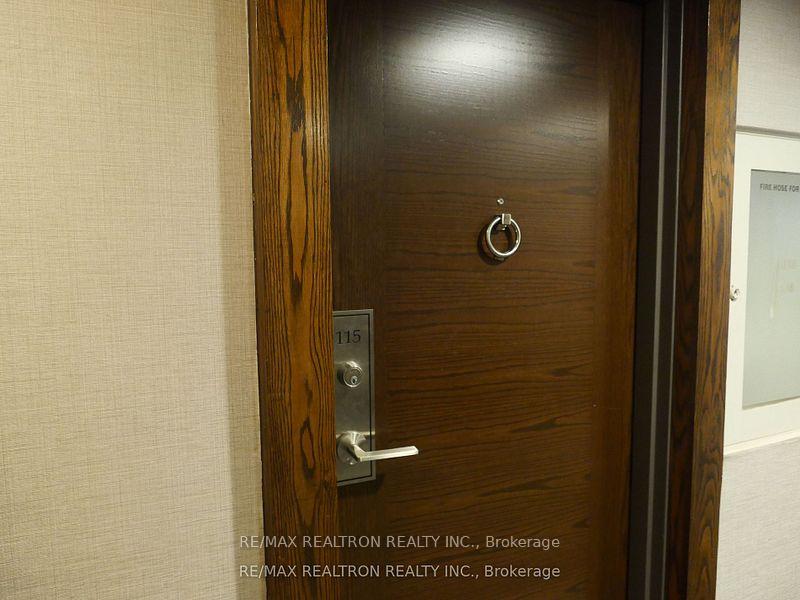 2 Bedrooms Condo at 349 St Clair, Toronto For sale