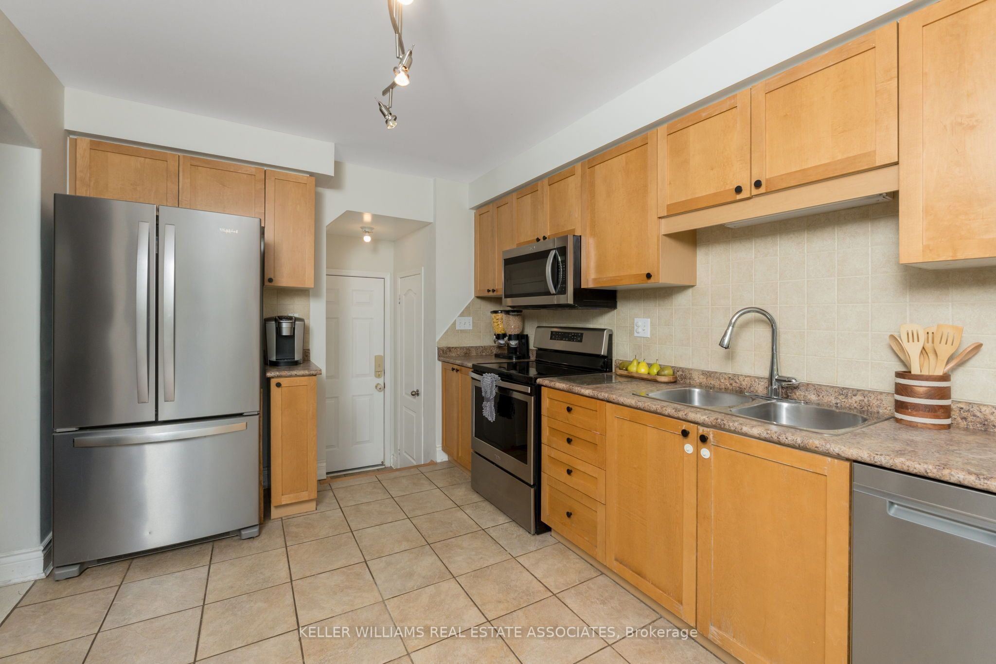 626 Hamilton Crescent