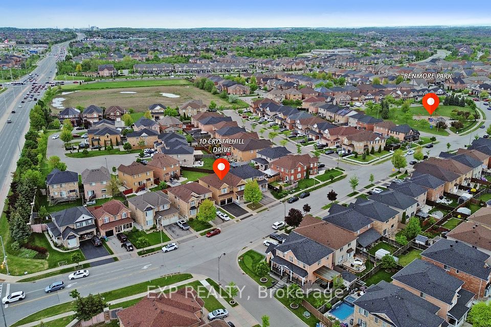 10 Crystalhill Drive, Brampton, ON L6P 2T1