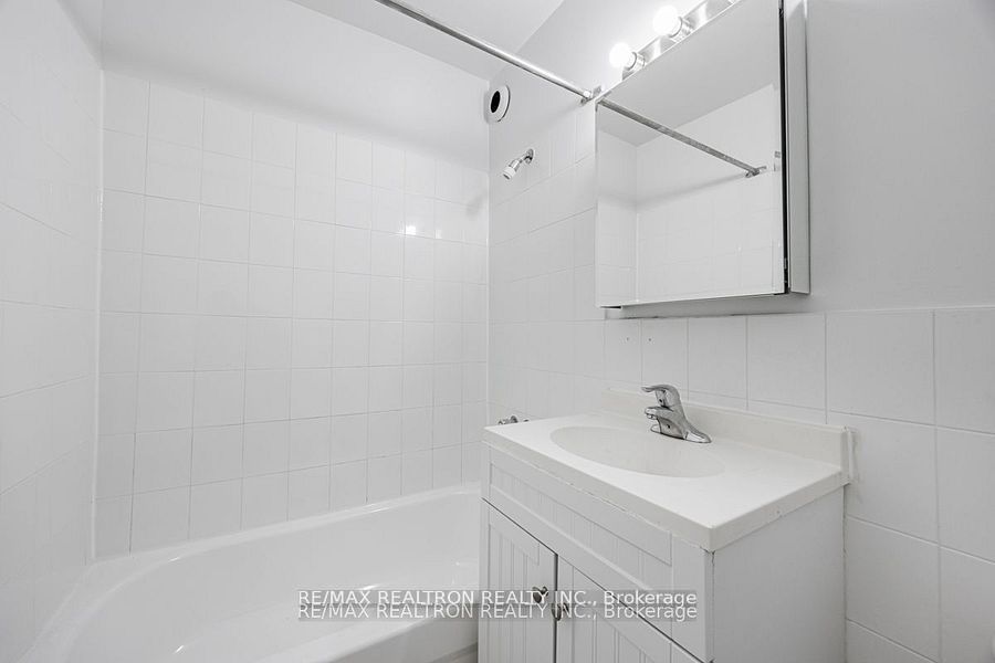 4 Hill Heights Road, #101