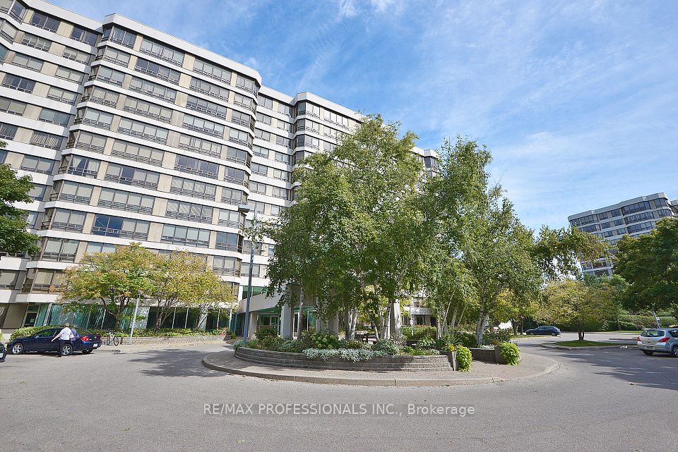 #401 - 320 Mill Street, Brampton, ON L6Y 3V2