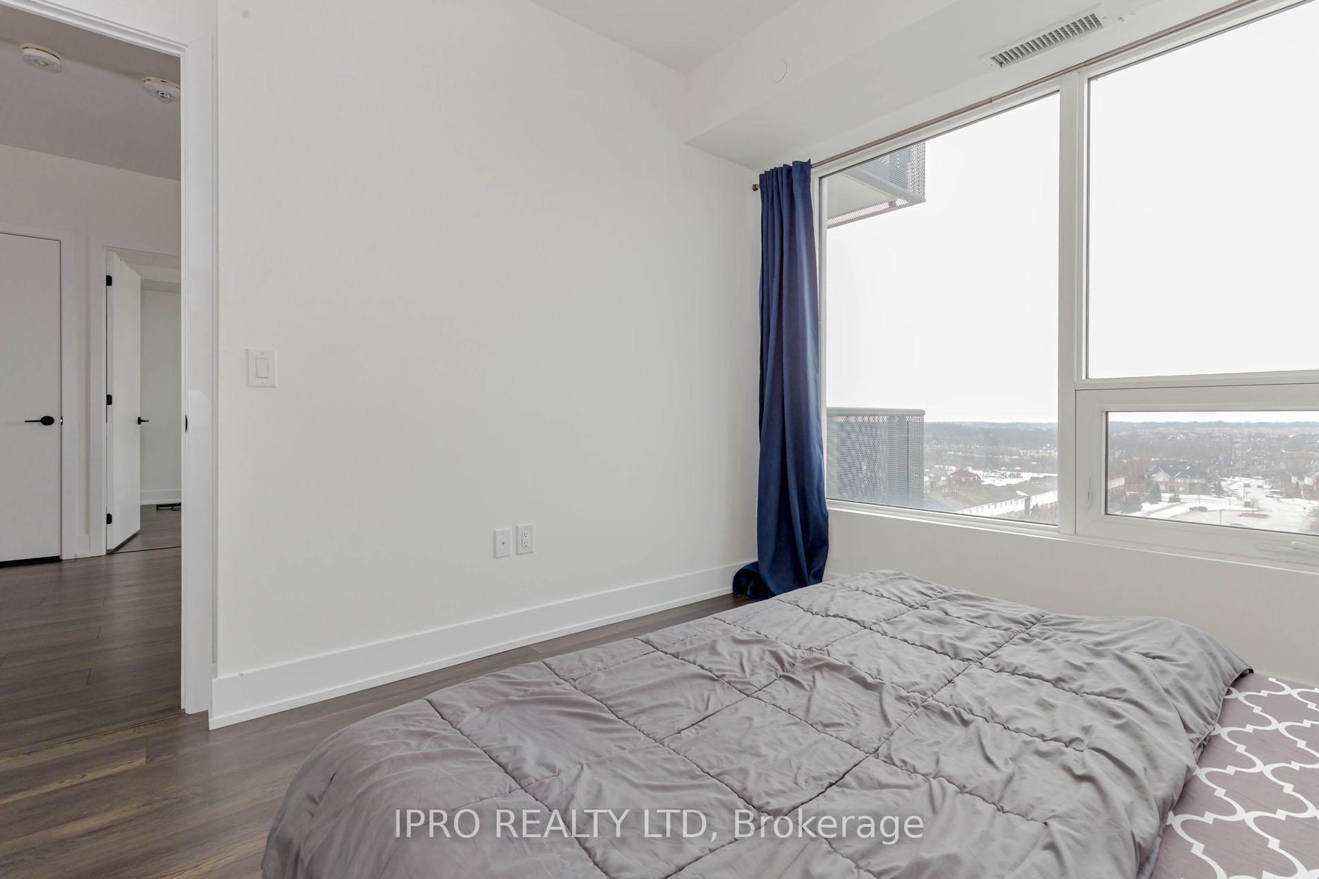 2 Bedrooms Condo at 2450 OLD BRONTE, Oakville For sale
