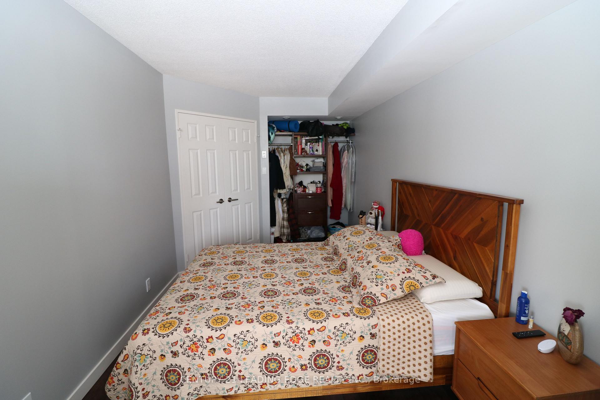 2 Bedrooms Condo at 195 WYNFORD, Toronto For sale