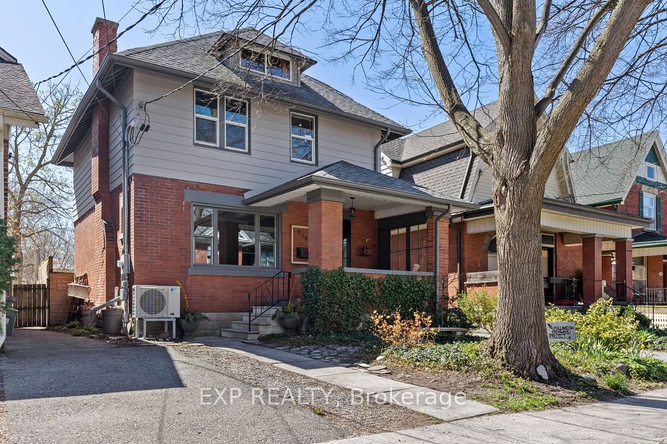 839 Dufferin