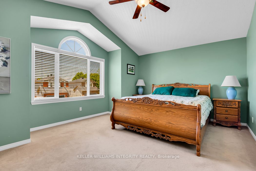 1042 Rocky Harbour Crescent