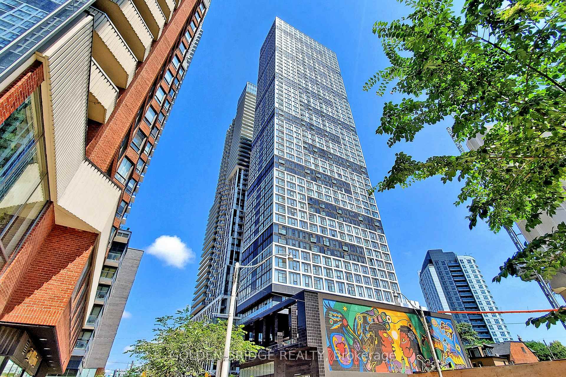 3 Bedrooms Condo at 251 Jarvis, Toronto For sale