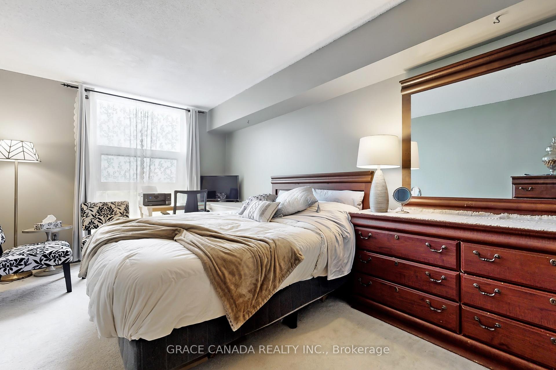 2 Bedrooms Condo at 10 Dean Park, Toronto For sale