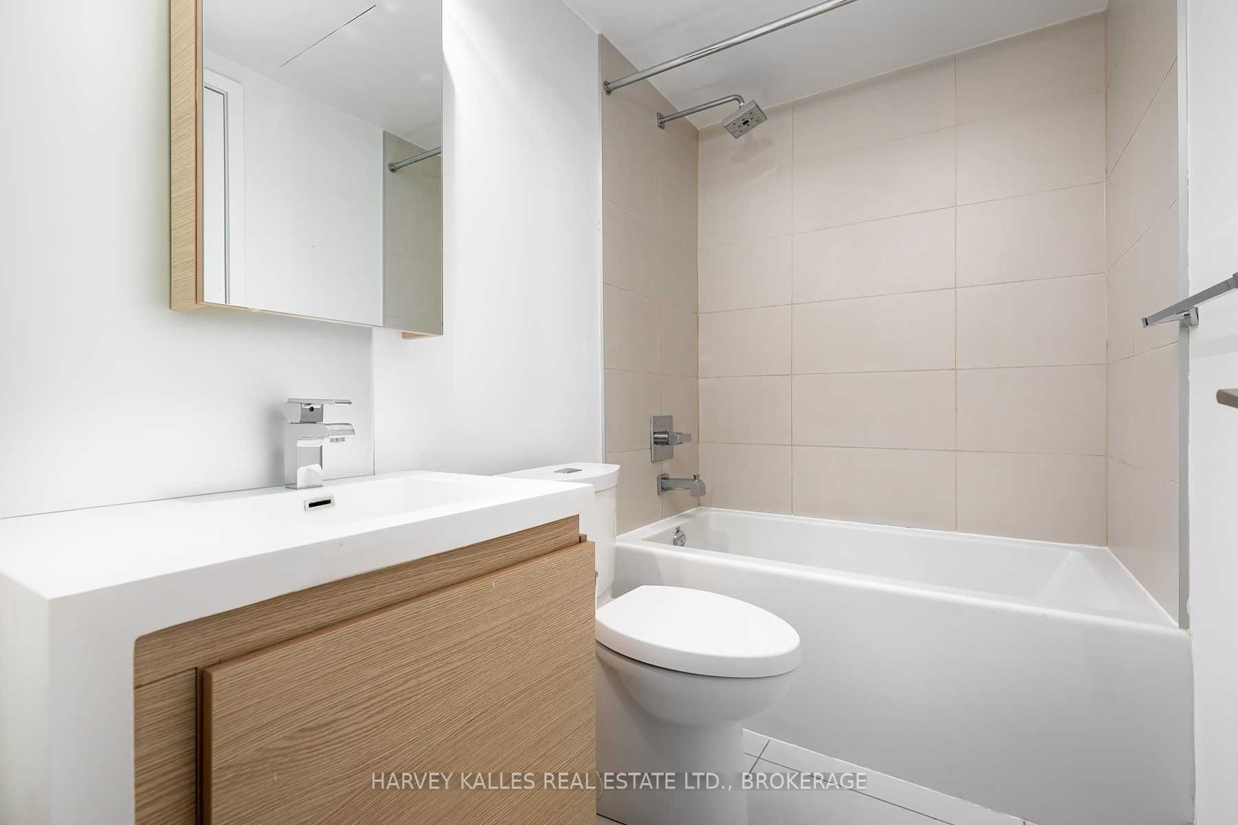 1030 King Street W 1002
