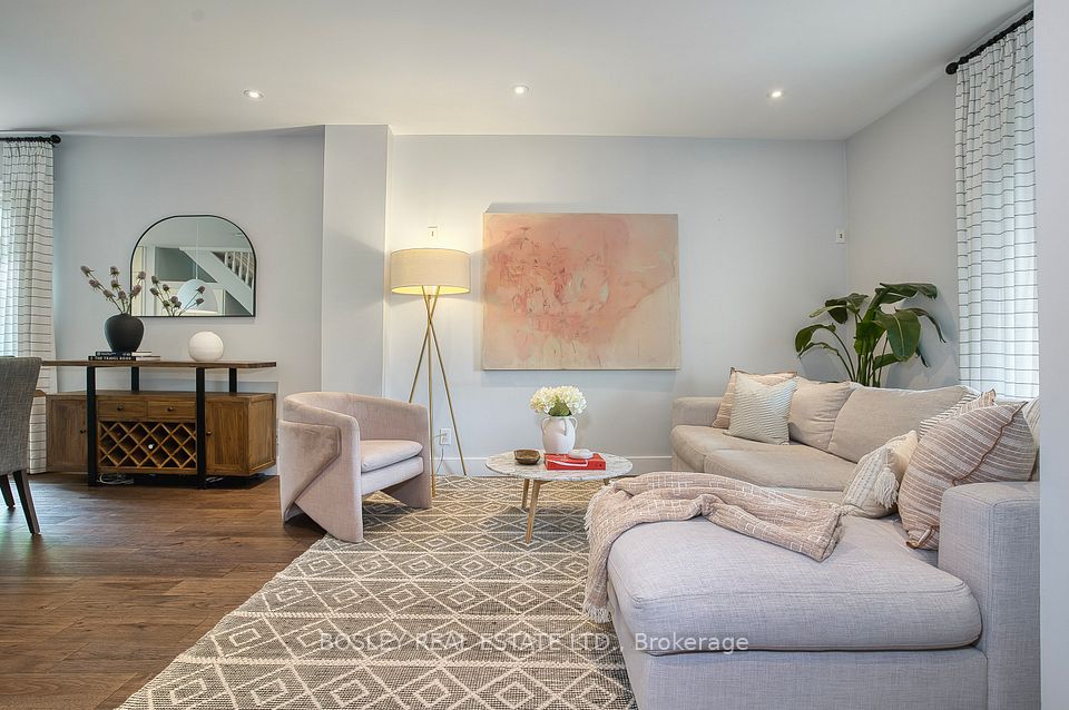 76 Boultbee Avenue, Toronto, ON M4J 1B1